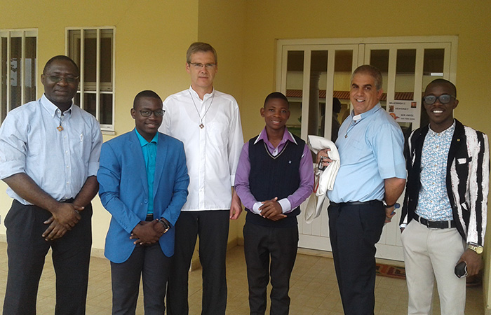 Canonical visit to the District of Angola