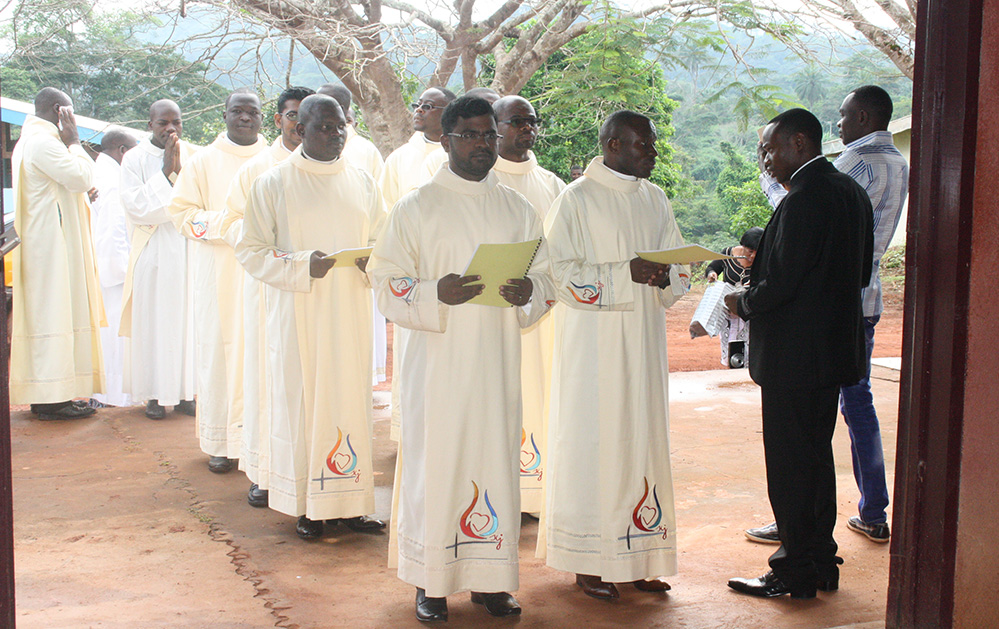 CMR – Professione perpetua in Camerun