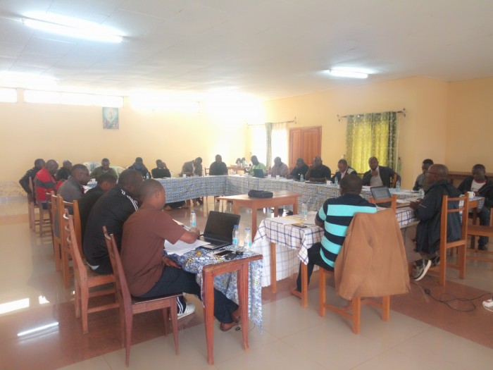 Los Dehonianos en el Camerún en la Escuela de Administración