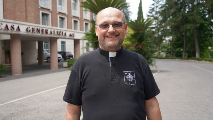 Fr. <b>Robert Gallo</b>