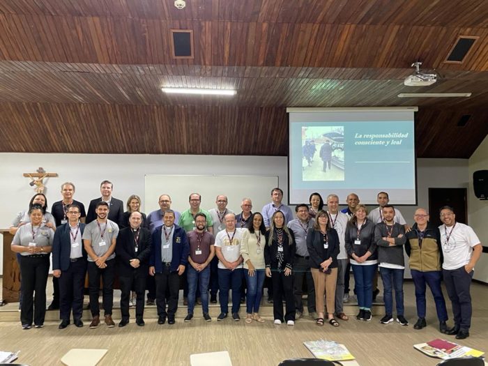 Primer Encuentro de Escuelas Dehonianas reúne a educadores de Brasil, Chile y Venezuela en Brusque
