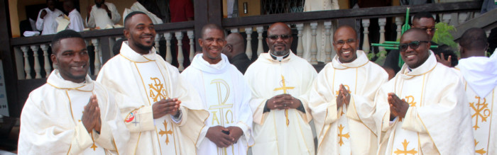 Cómo conciben su sacerdocio los 4 nuevos sacerdotes de la provincia de Camerún