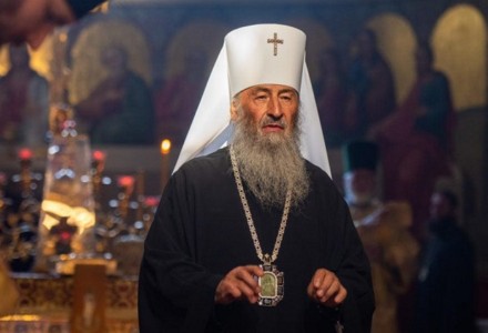 Ukrainian Orthodoxy: out of Moscow